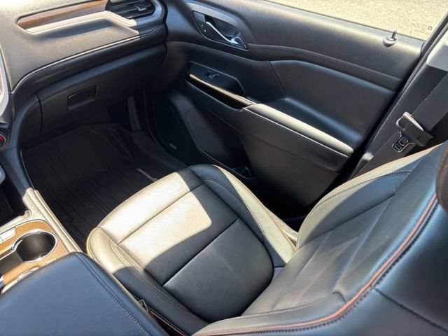 2023 GMC Acadia AT4 - Photo 15