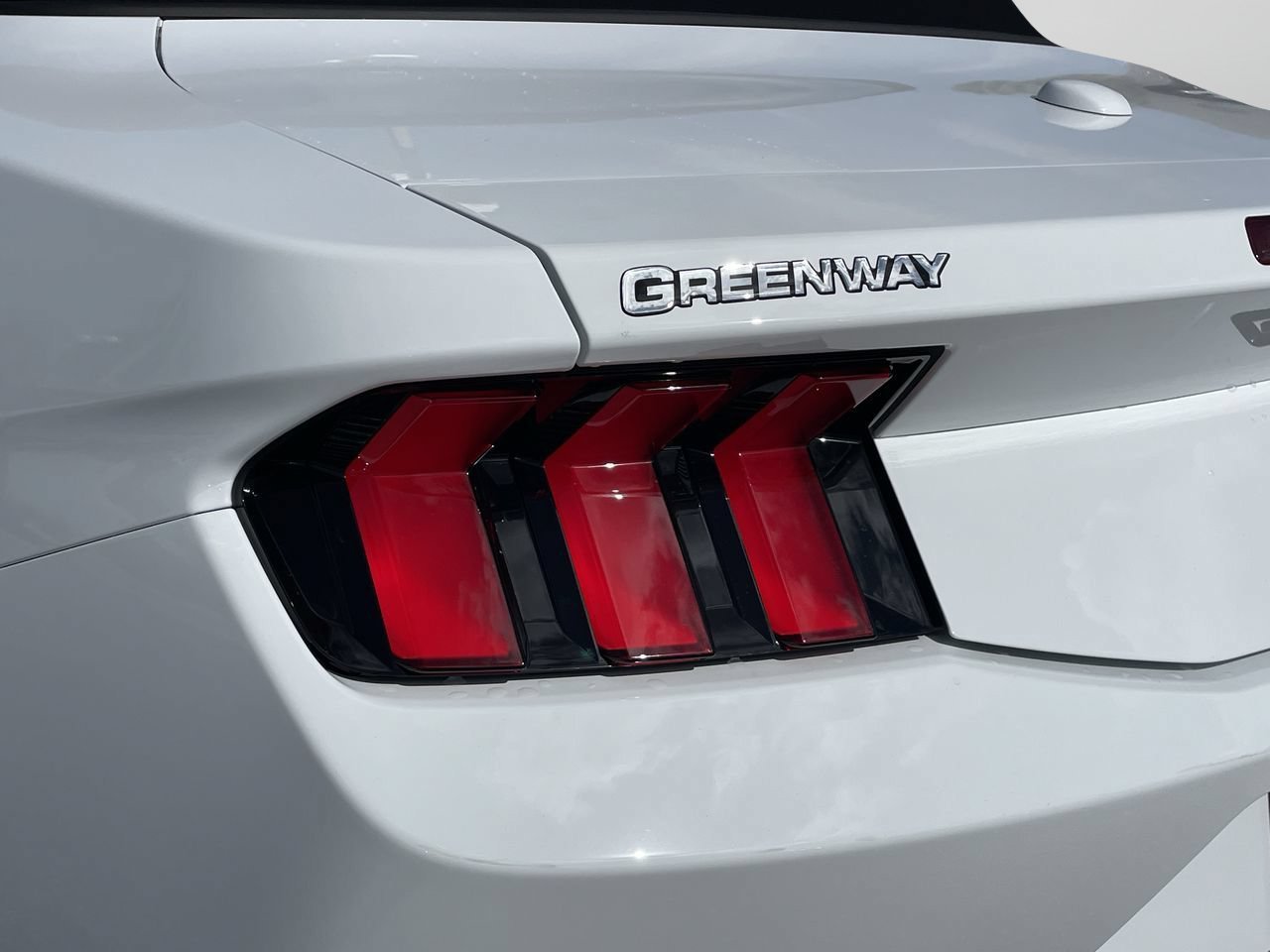 New 2026 Oxford White Ford GT Premium image 7