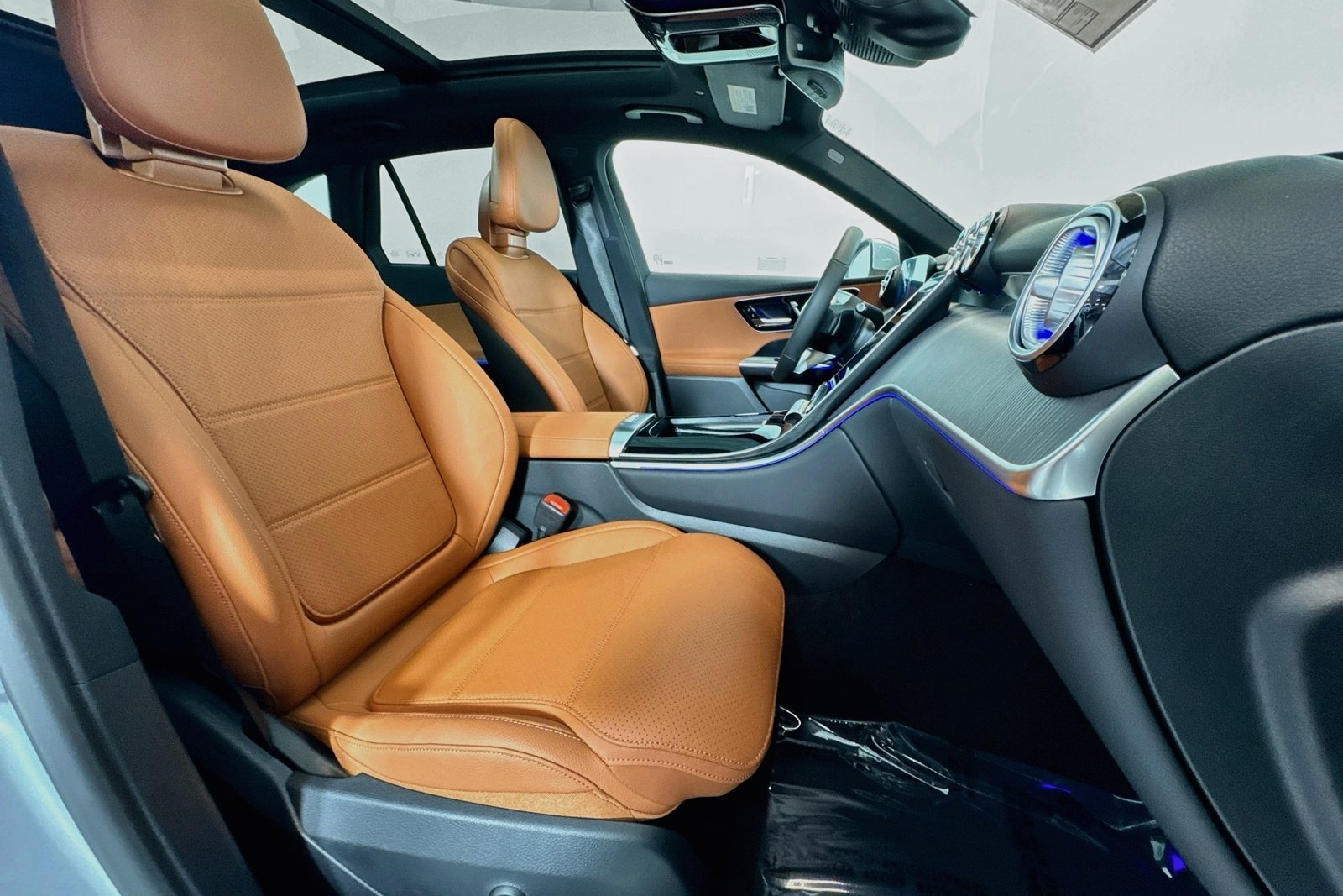 New 2026 Cirrus Silver Metallic Mercedes-Benz GLC 300 image 26