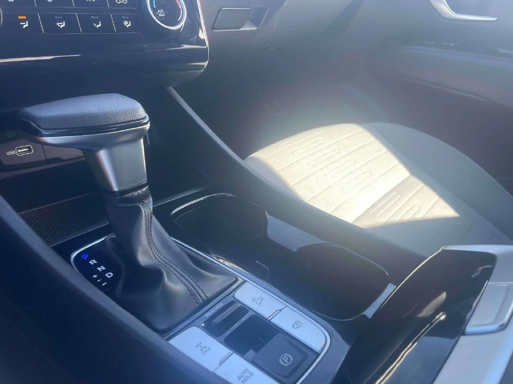 Certified Used 2023 Black Hyundai SE image 30