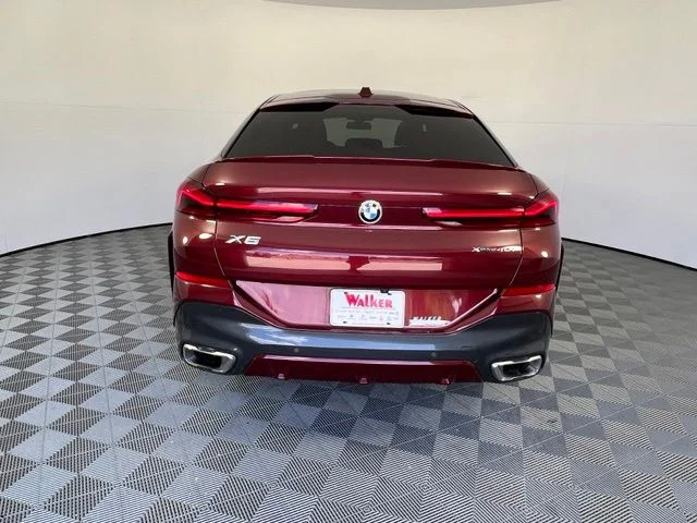 Used 2024 Red BMW xDrive40i image 6
