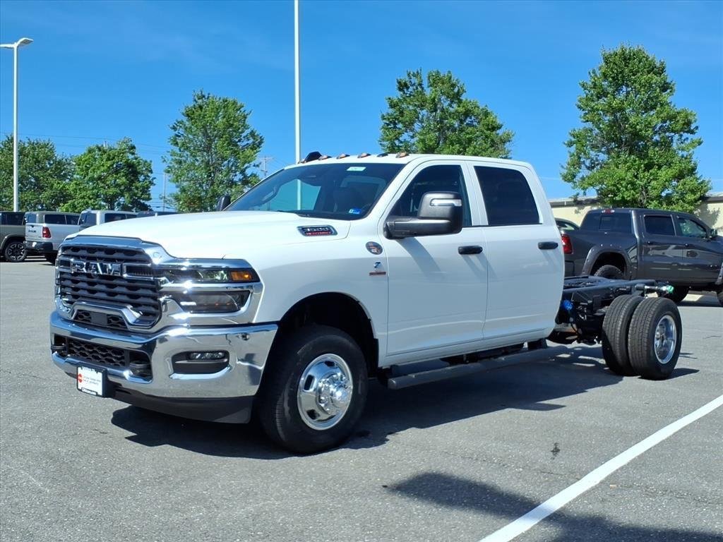 2026 RAM 3500 Tradesman 4X4 Crew Cab's photo