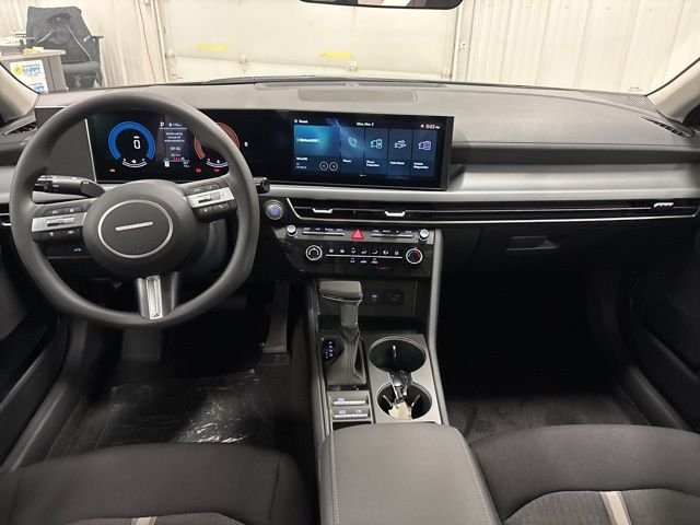 Used 2026 Black Hyundai SE image 8