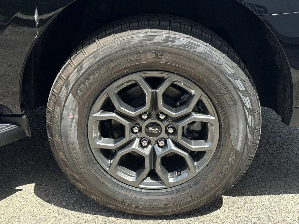 New 2026 Agate Black Metallic Ford Active image 9