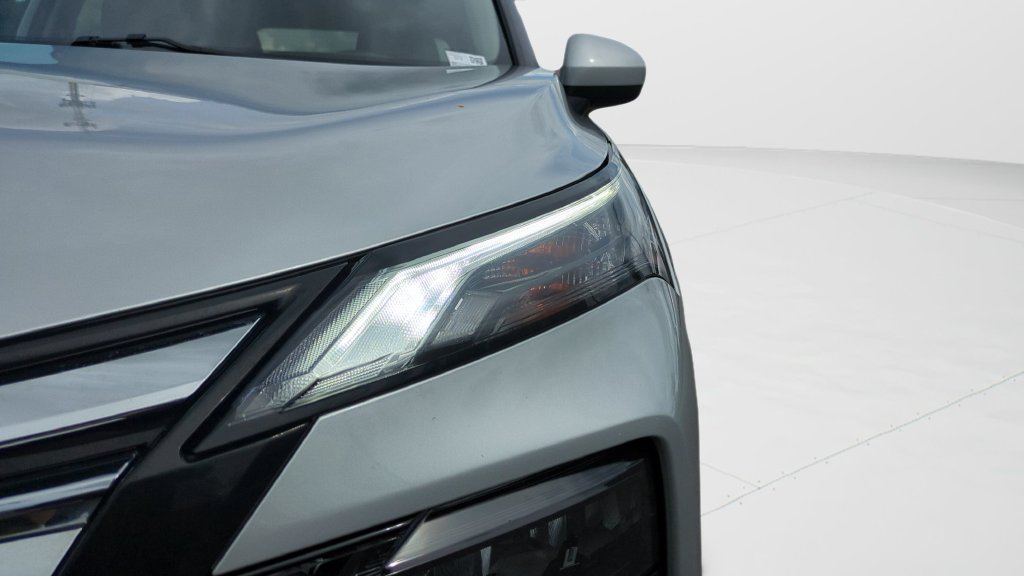 2025 Nissan Rogue SV - Photo 9