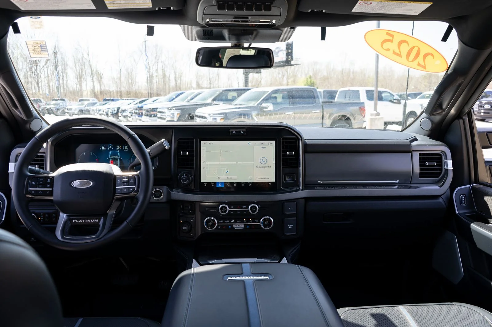 2025 Ford F-450 Super Duty Platinum - Photo 34