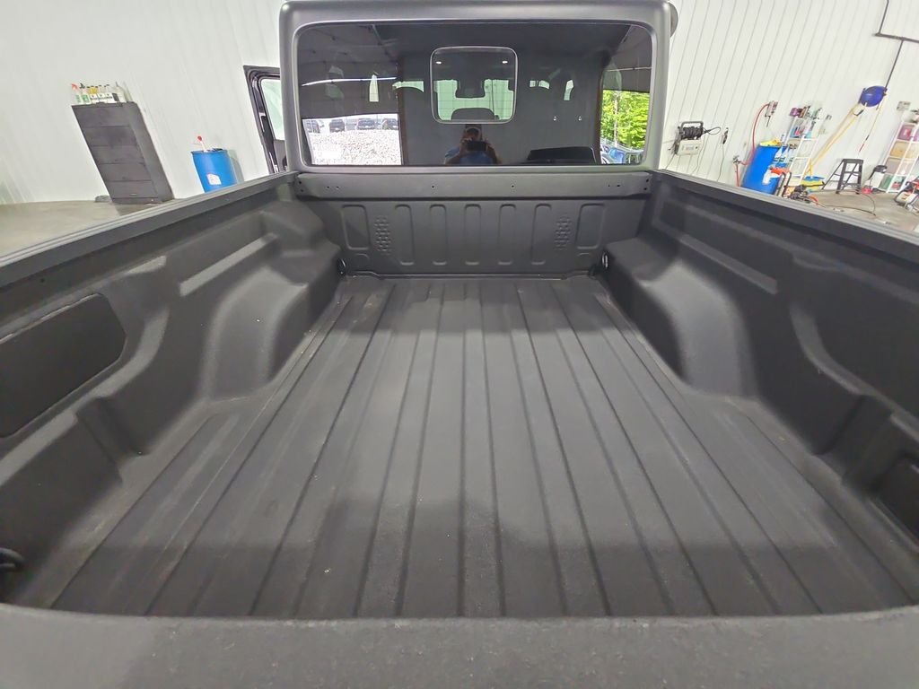 Used 2025 Black Jeep Rubicon image 28