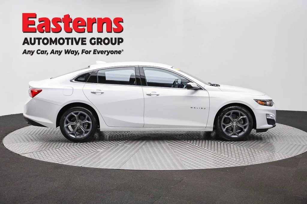 Used 2024 White Chevrolet LT image 4