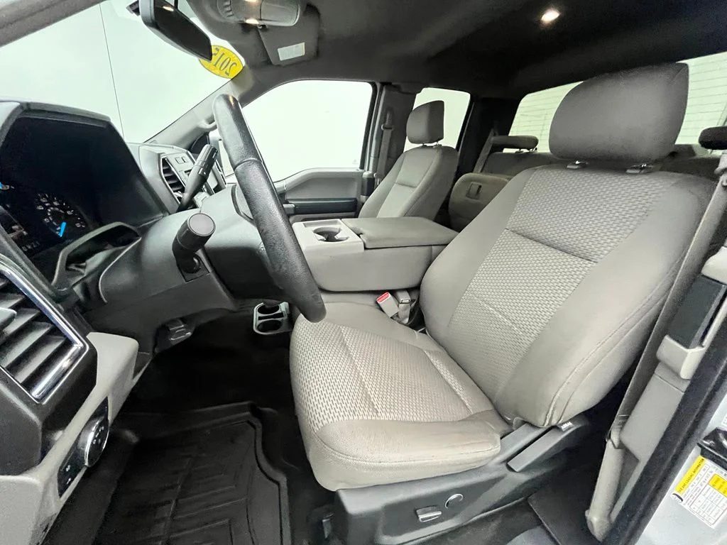 Used 2015  Ford XLT image 18
