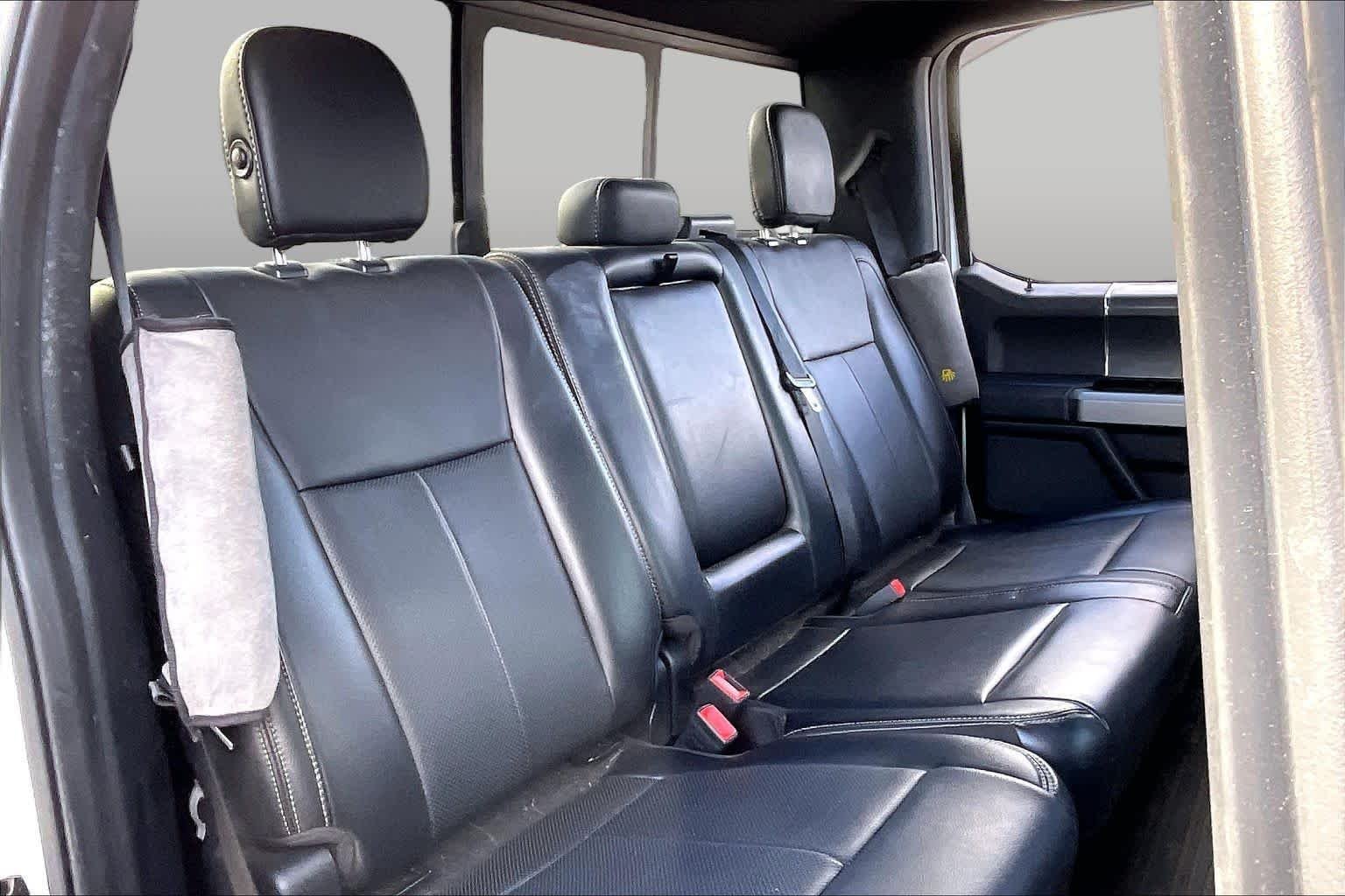 Used 2019 Oxford White Ford LARIAT image 20