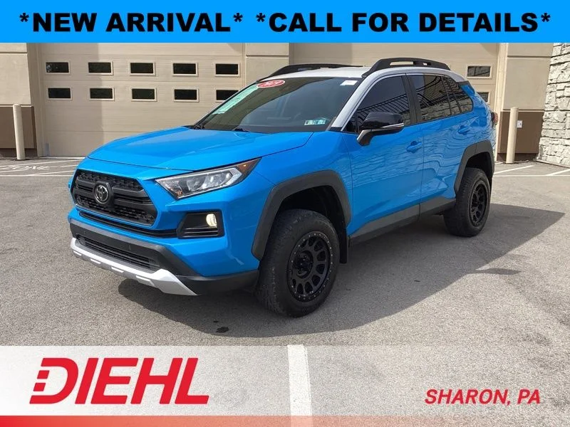 Used 2019 Blue Toyota Adventure image 3
