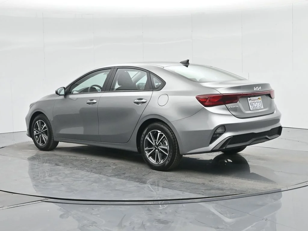 Used 2022 Gray Kia LXS image 22