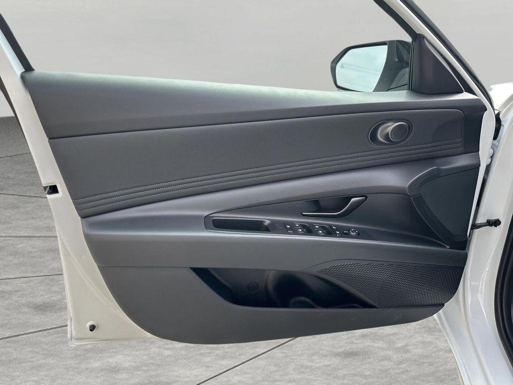 New 2026 Serenity White Hyundai SEL Sport image 13