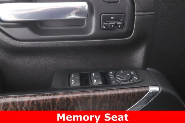 Used 2023 White GMC Denali image 20
