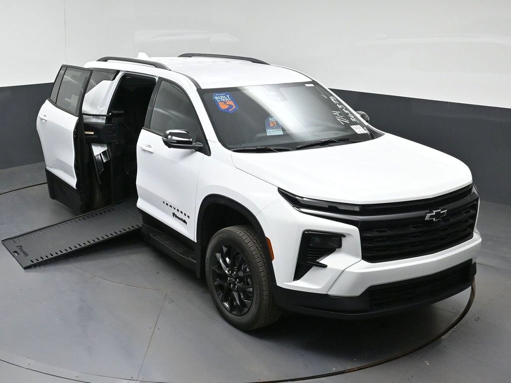 2026 Chevrolet Traverse LT - Photo 26