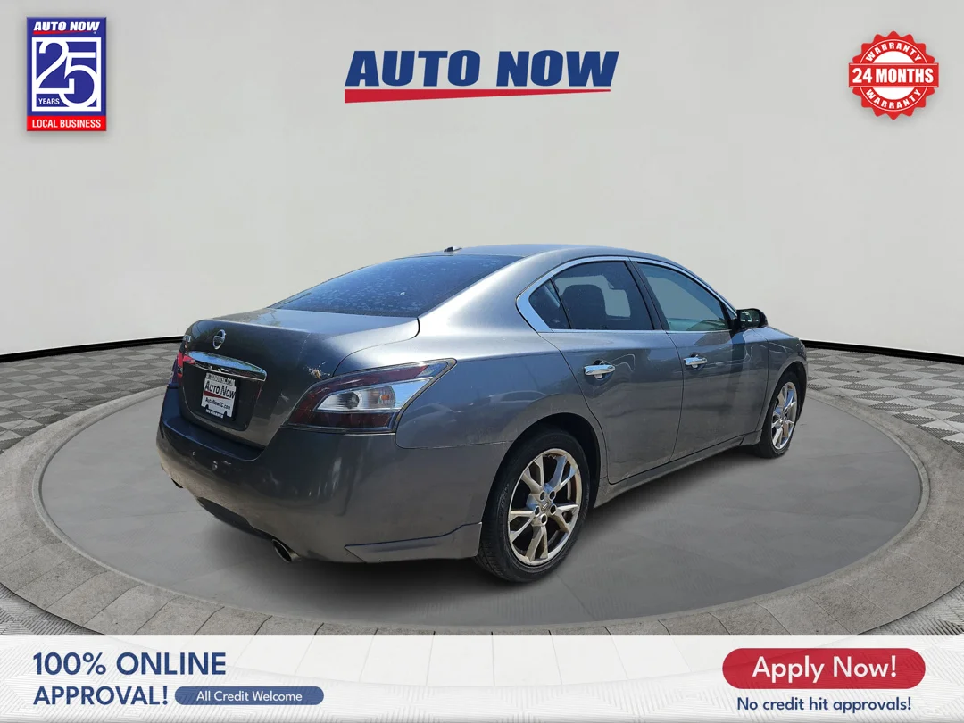Used 2014 Gun Metallic Nissan 3.5 SV image 5