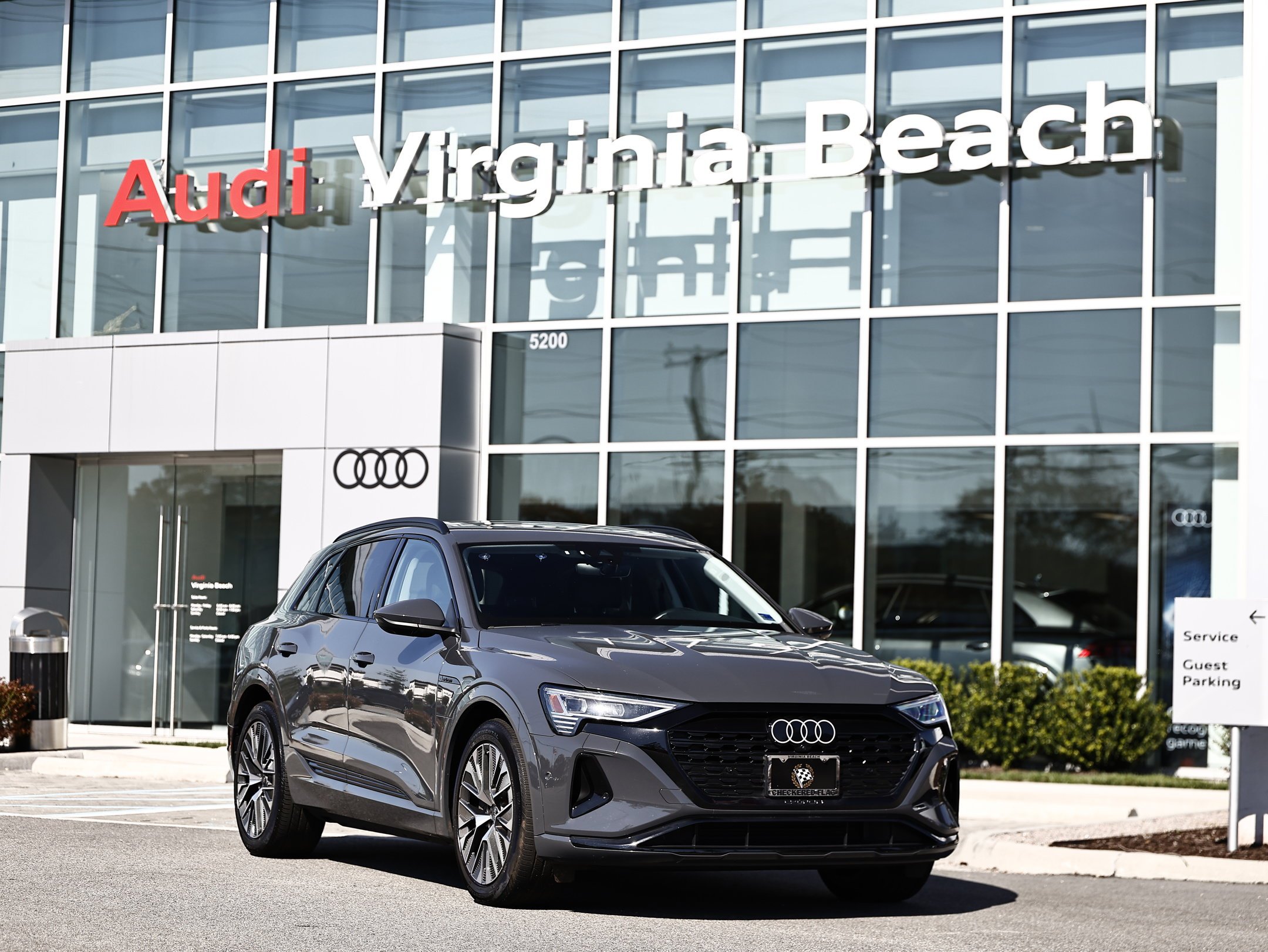 2024 Audi Q8 e-tron