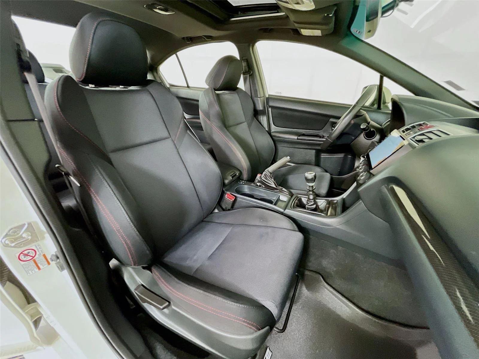 Used 2019 Crystal White Pearl Subaru Premium image 31
