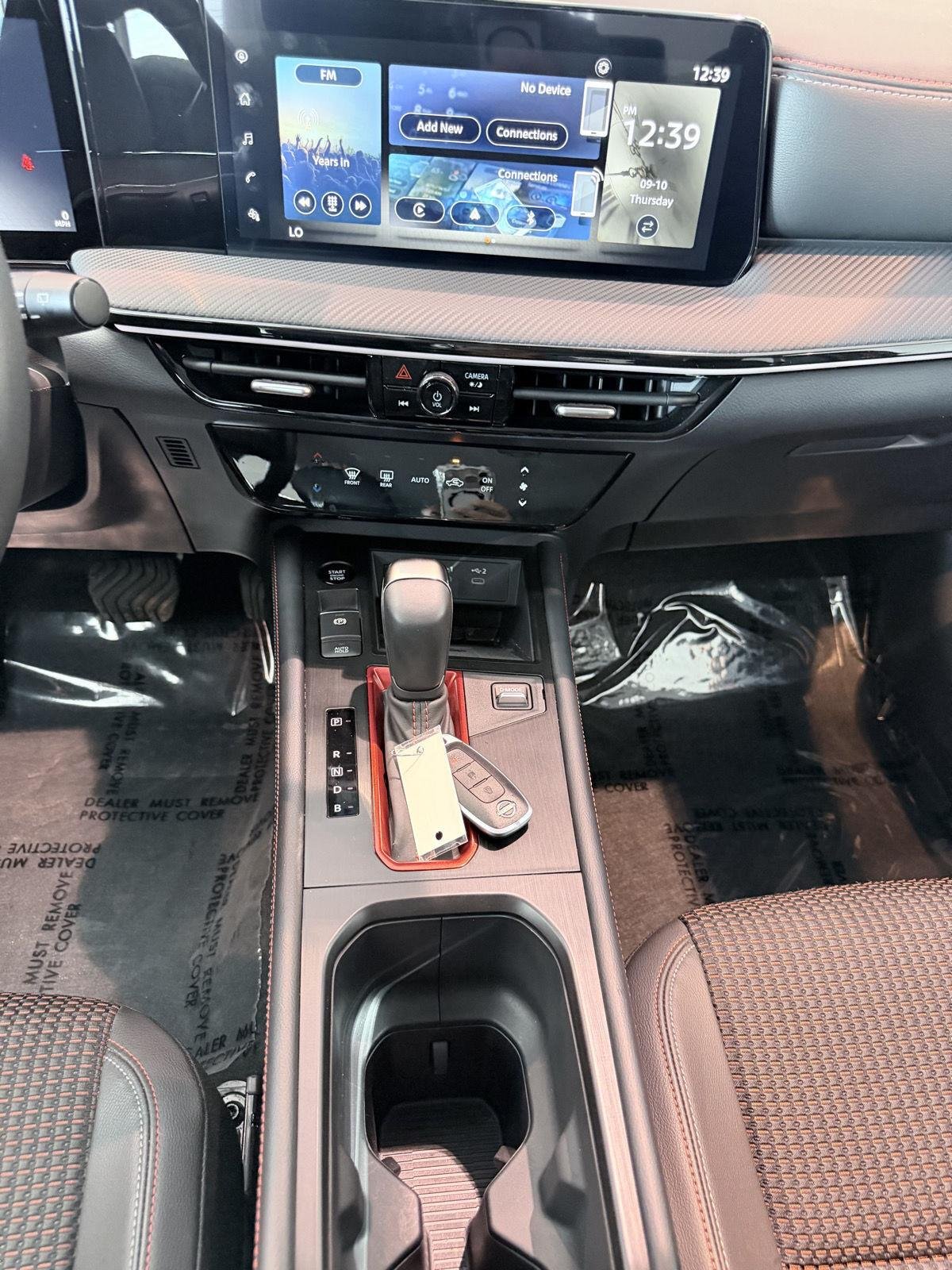 Used 2025 Scarlet Ember Tintcoat Nissan SR image 40