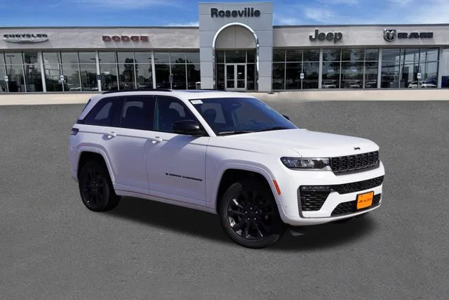New 2026 Bright White Clear-Coat Exterior Paint Jeep Limited Reserve image 1