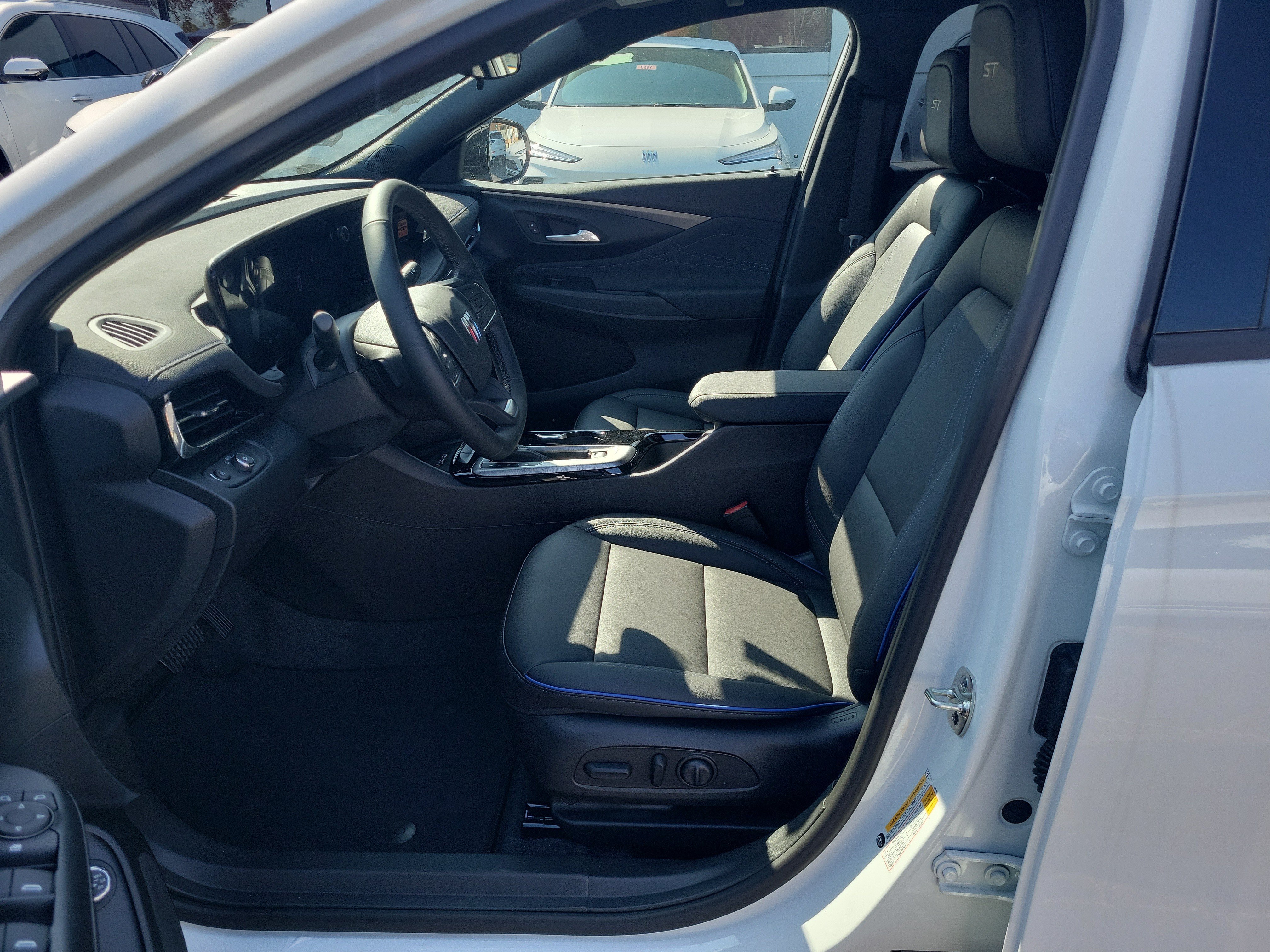 2026 Buick Envista Sport Touring - Photo 16