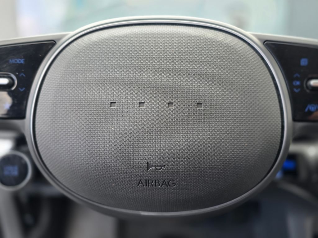 2022 Hyundai IONIQ 5 SE - Photo 24
