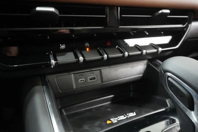 2026 GMC Canyon AT4 - Photo 31
