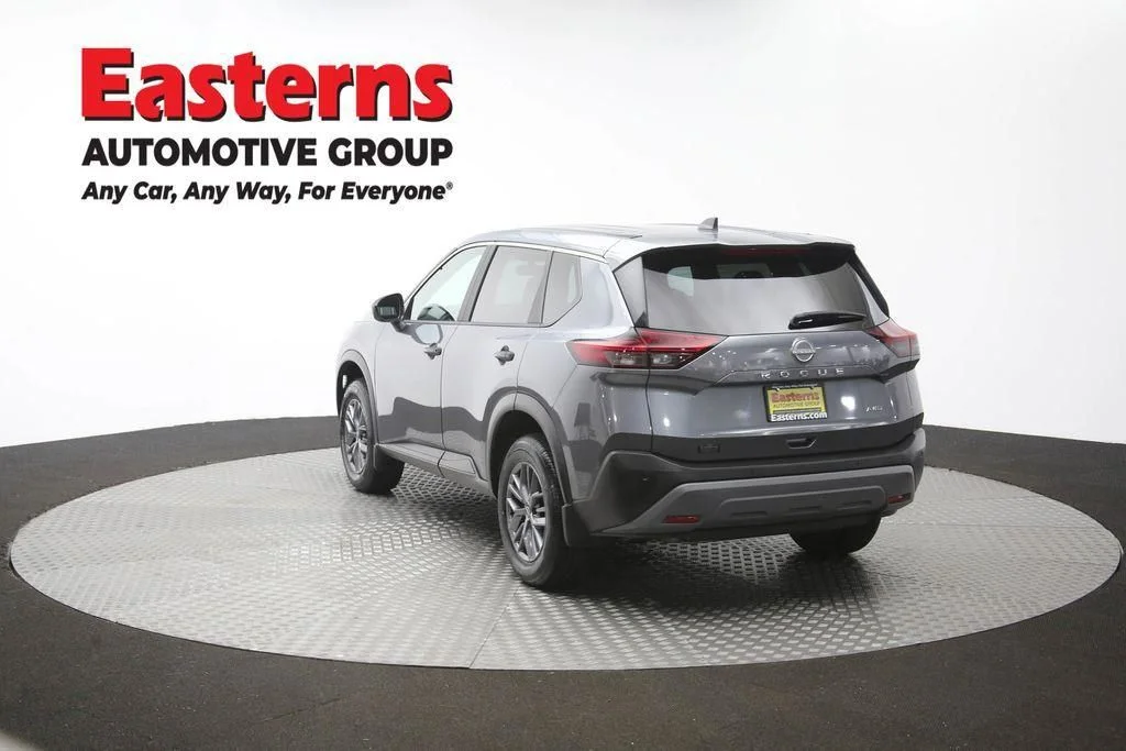 Used 2023 Gray Nissan S image 68