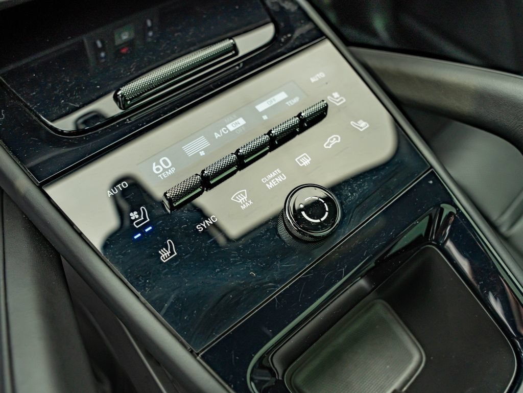 2025 Porsche Cayenne Coup E-Hybrid - Photo 31