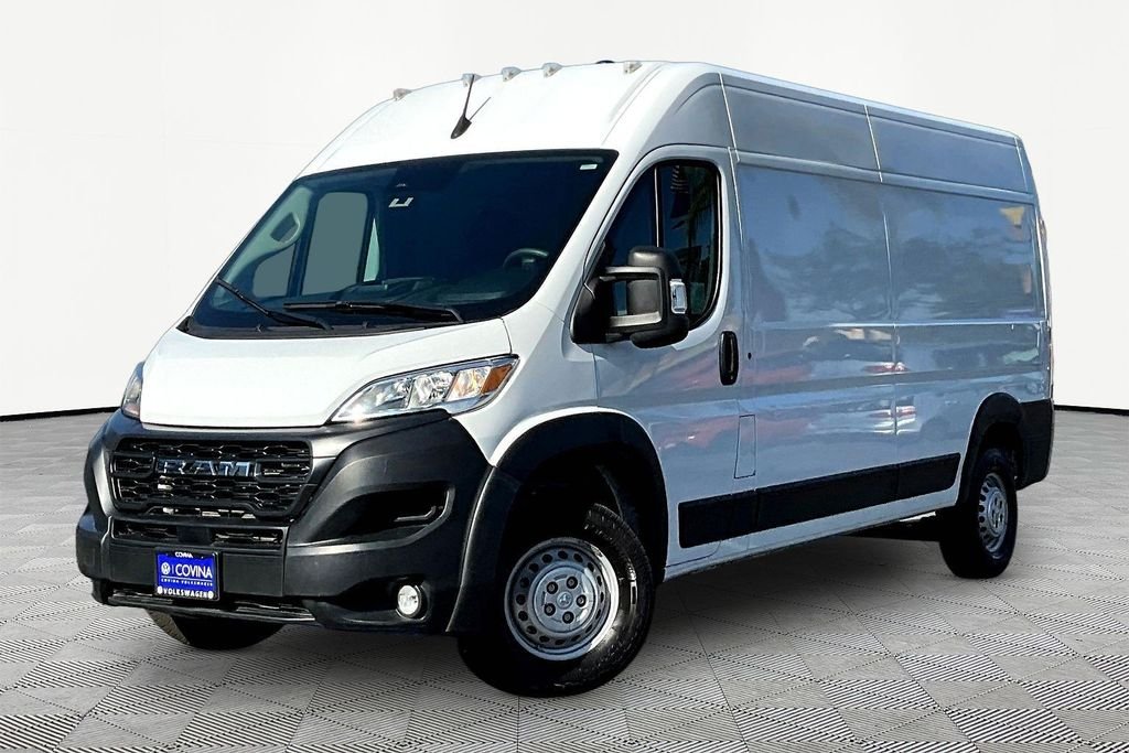 Used 2025 White Ram High Roof image 3
