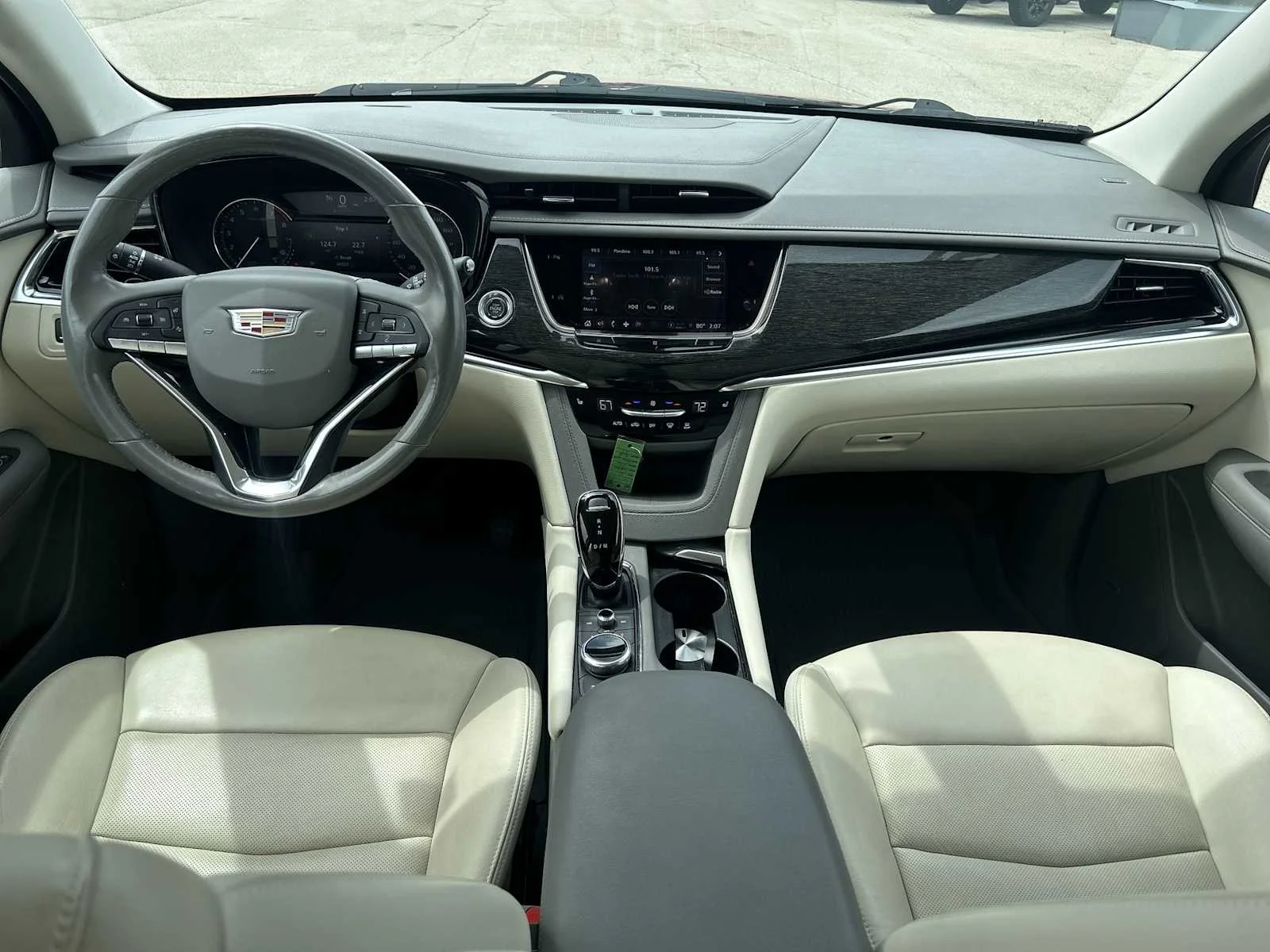 Used 2021 INFRARED TINTCOAT Cadillac Premium Luxury image 21