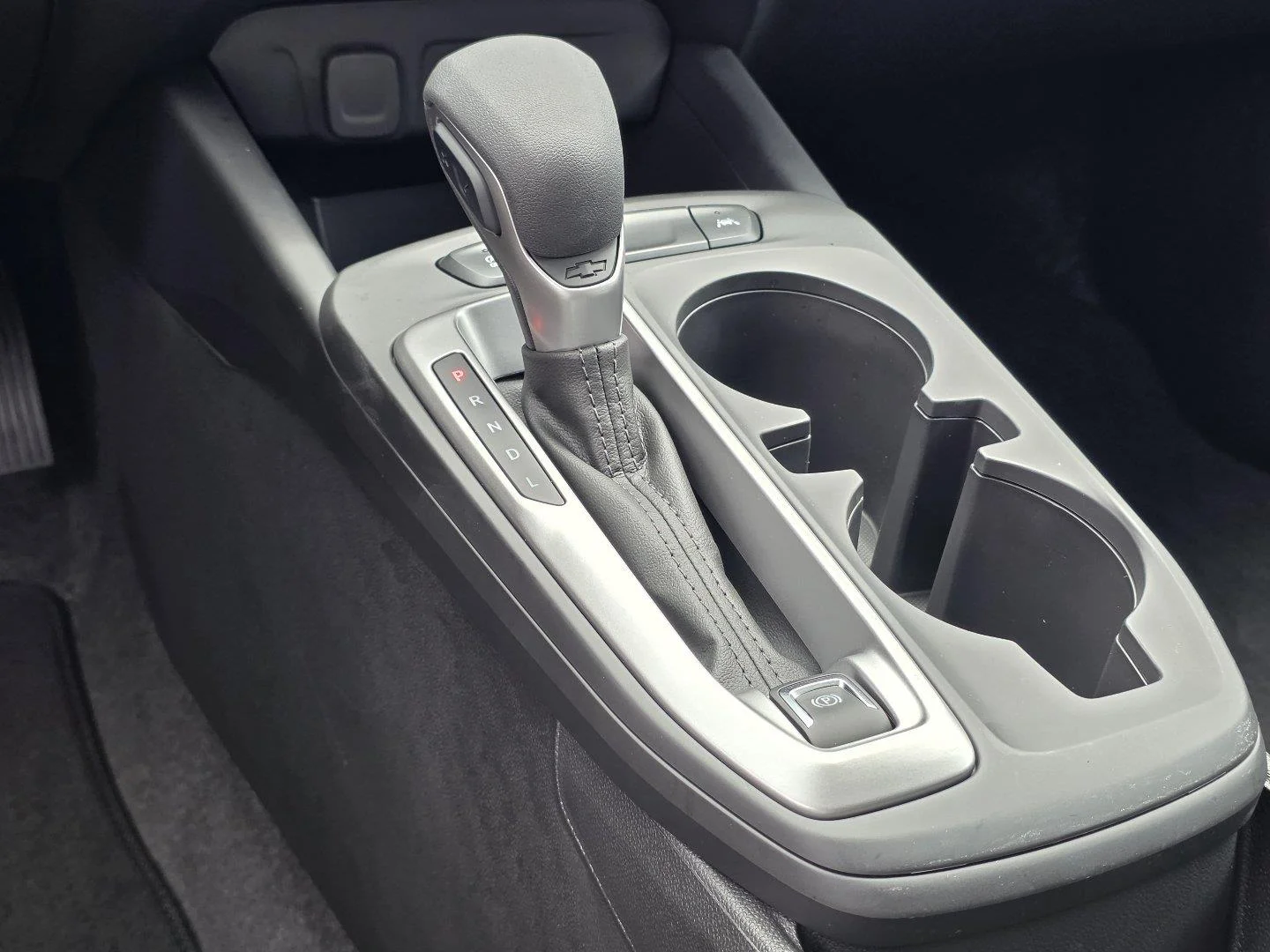 Used 2026 Summit White Chevrolet LS image 23