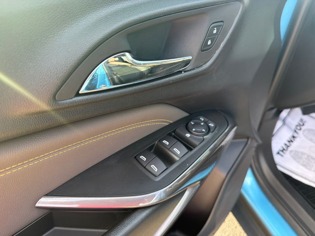 Used 2025 Blue Chevrolet ACTIV image 11