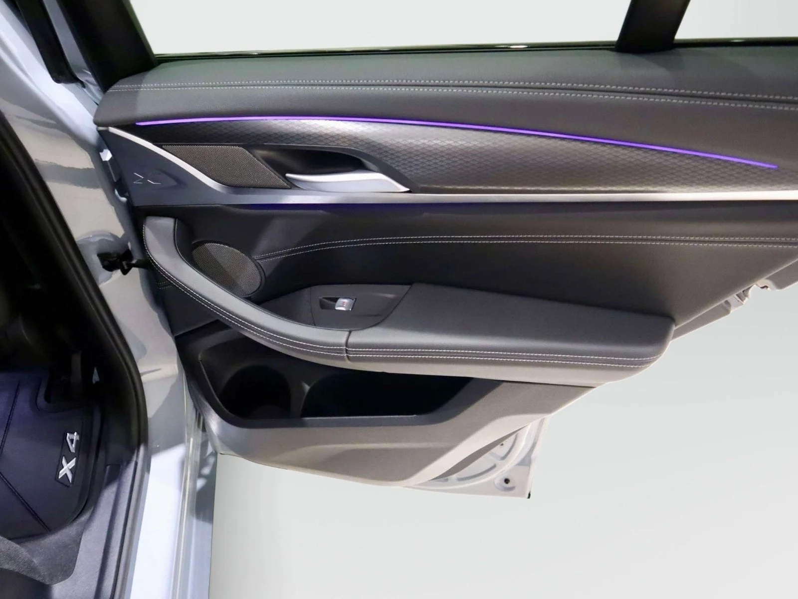 Used 2024 Brooklyn Grey Metallic BMW M40i image 13