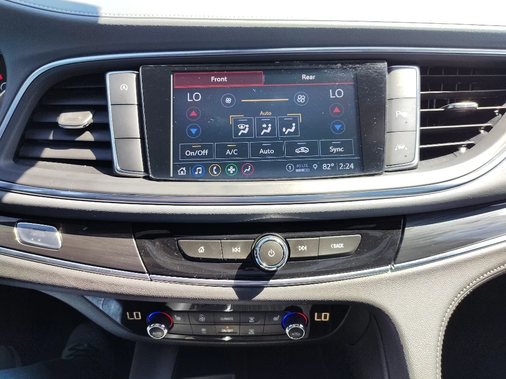 Used 2023 Ebony Twilight Metallic Buick Essence image 19