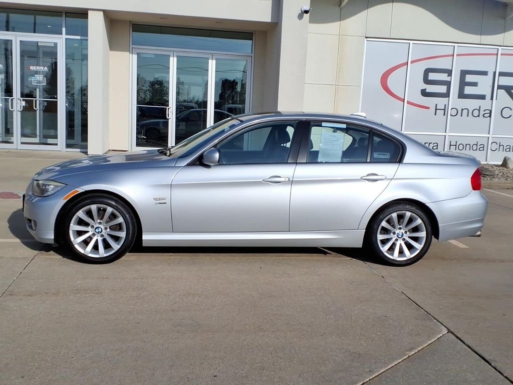 Used 2011 BMW 3 Series 328i with VIN WBAPK7C53BA971321 for sale in Savoy, IL