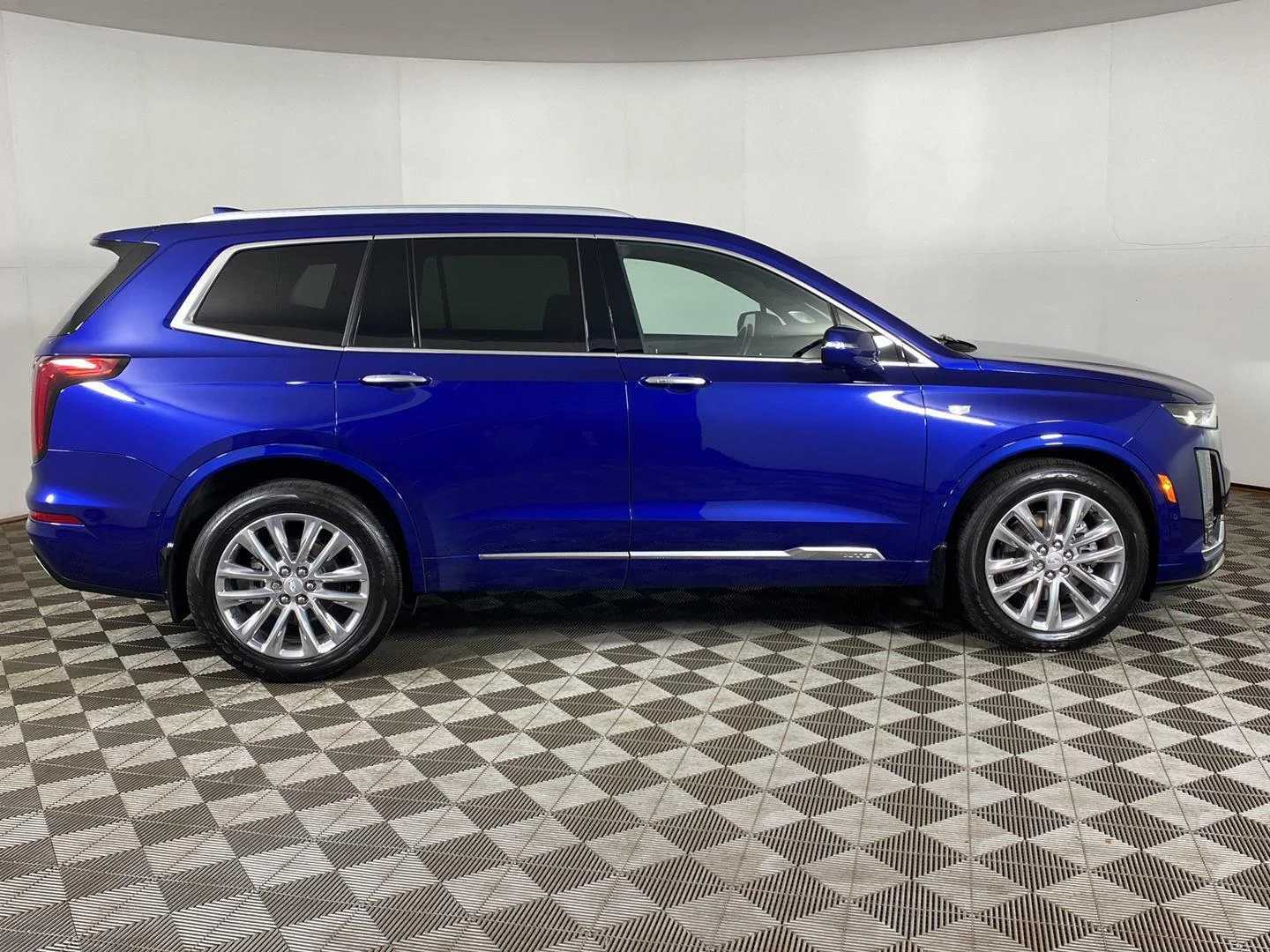 Used 2023 Opulent Blue Metallic Cadillac Premium Luxury image 28