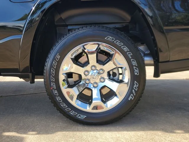 New 2026 Diamond Black Crystal Pearl-Coat Exterior Paint RAM Big Horn/Lone Star image 8