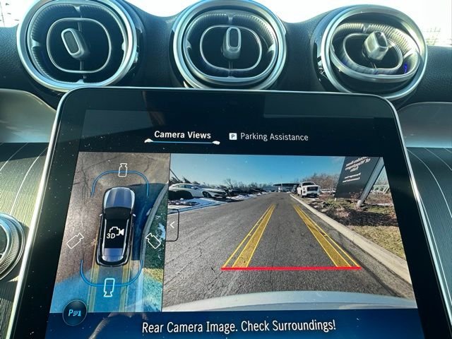 Used 2026 Silver Mercedes-Benz GLC 300 image 38
