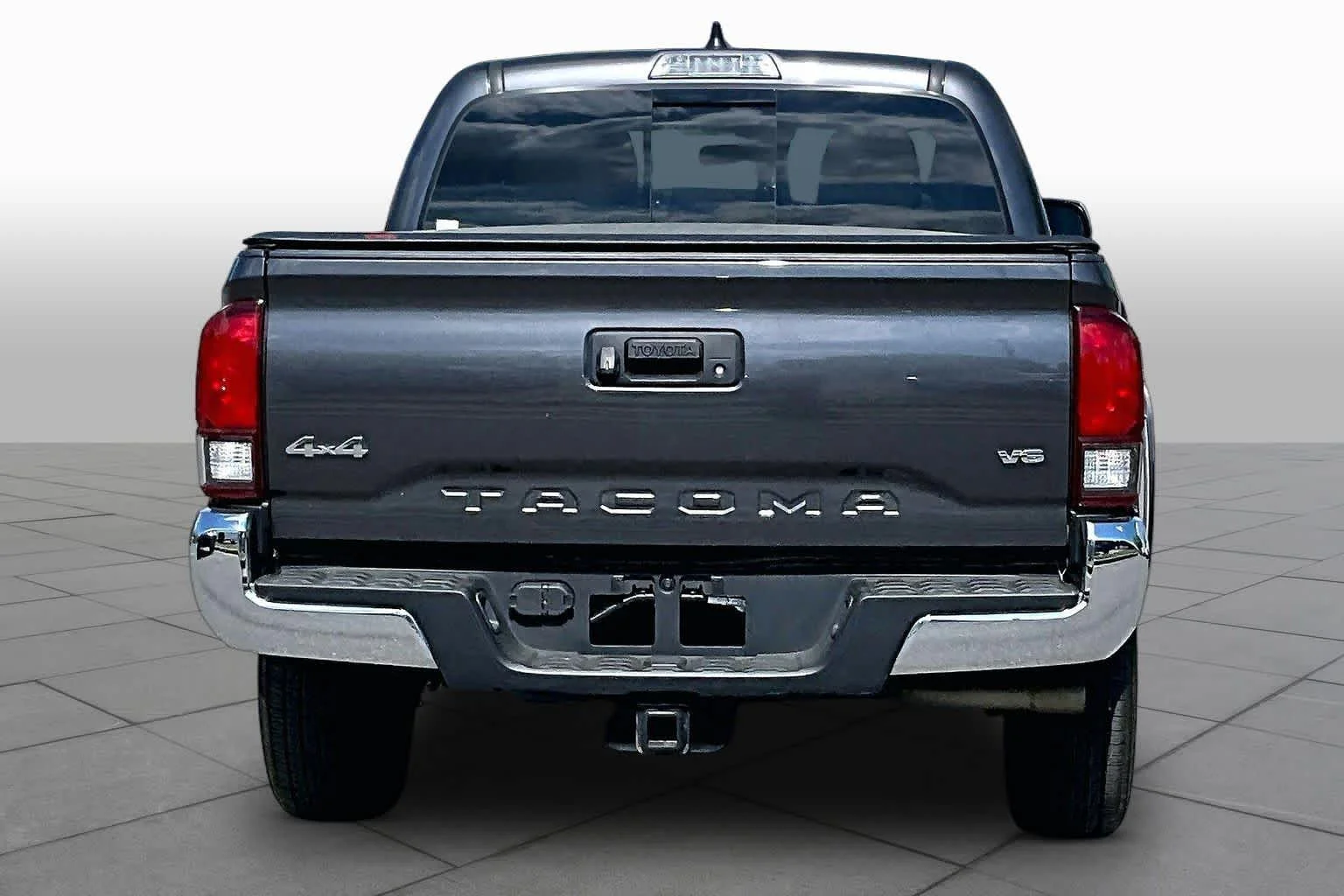 Used 2023 Magnetic Gray Metallic Toyota SR5 image 5