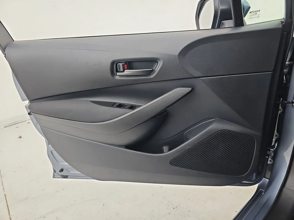 Used 2026  Toyota LE image 31