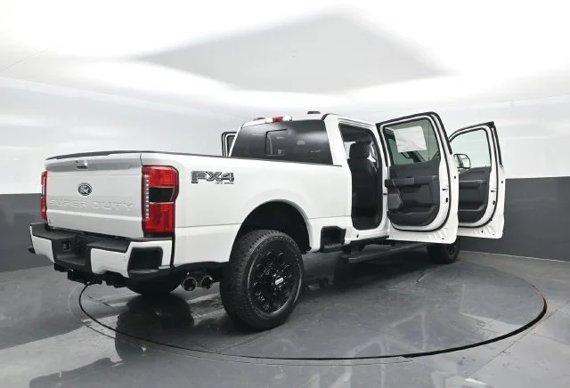 New 2027 Star White Metallic Tri-Coat Ford F-350® Lariat® image 33
