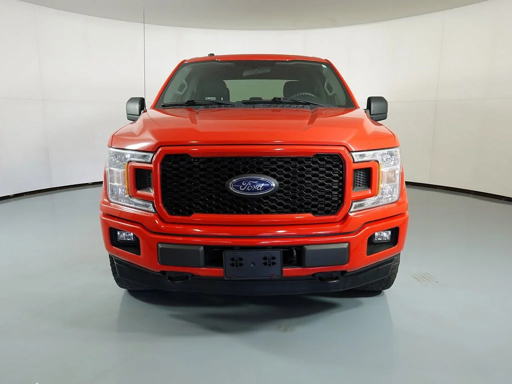 Used 2018 Red Ford XL image 3