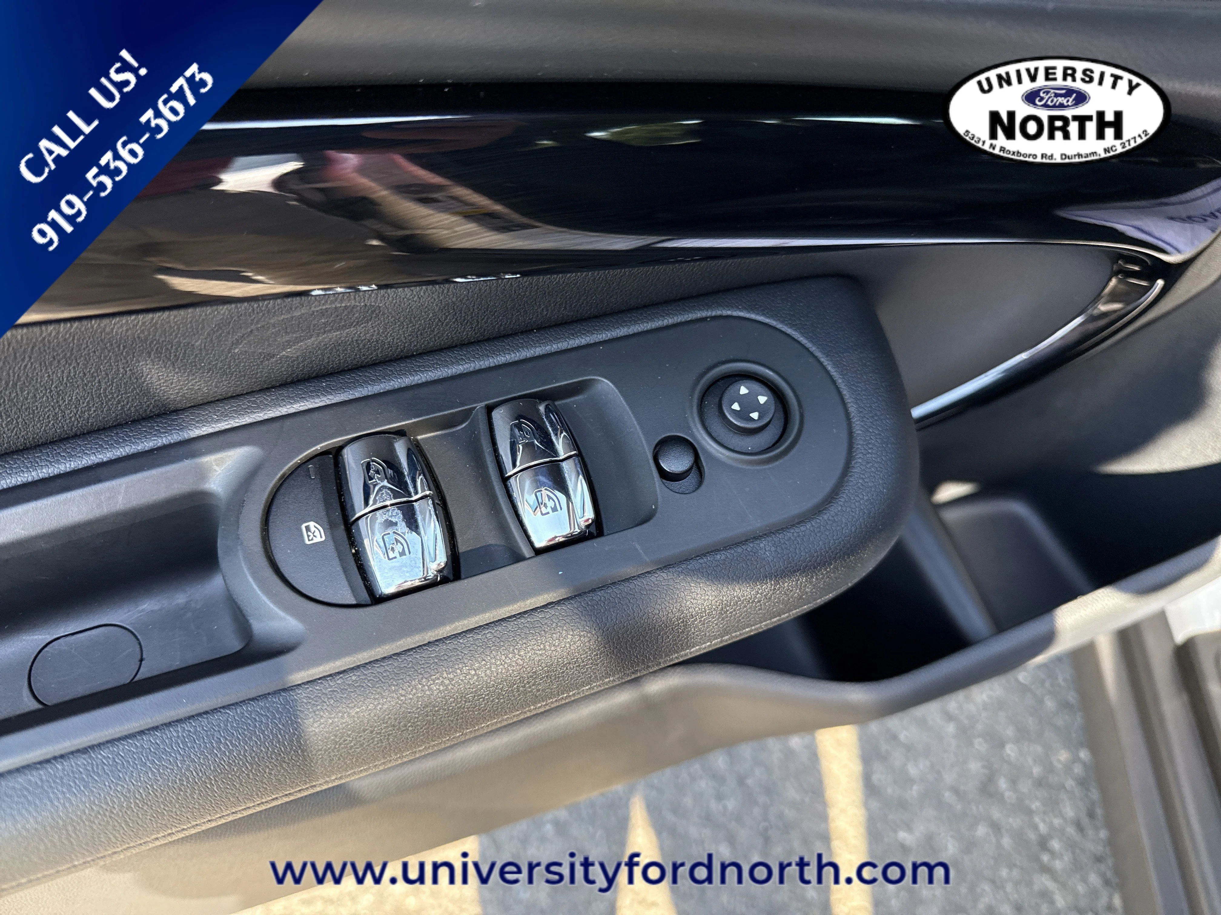 Used 2024 Nanuq White Metallic MINI Cooper S image 17