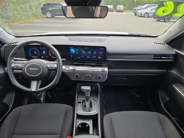 New 2026 White Hyundai SE image 15