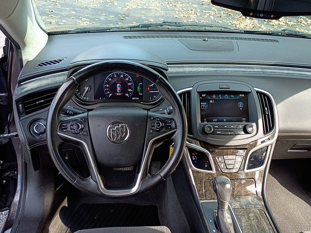 Used 2014 Midnight Amethyst Metallic Buick Base image 12
