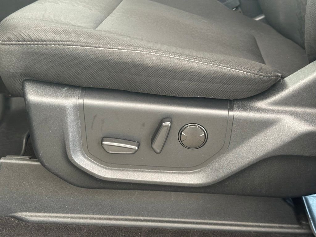 Used 2020 Black Ford XLT image 15