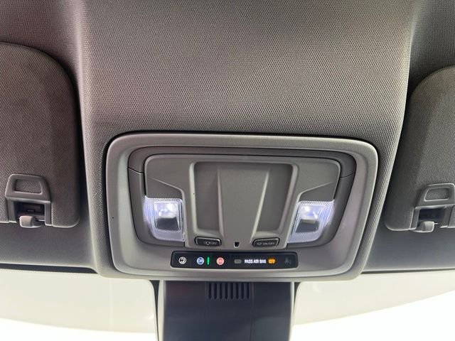 Used 2024 White GMC Pro image 19