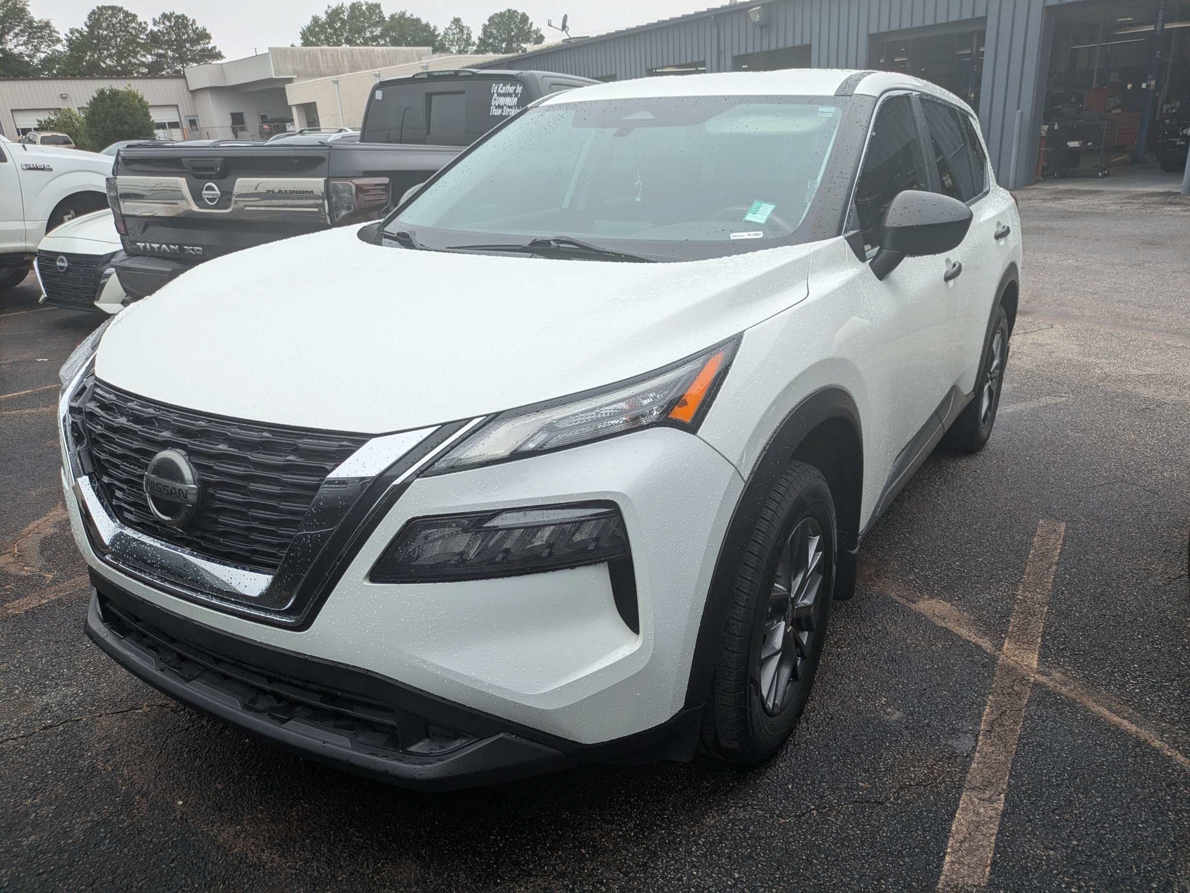 Used 2021 White Nissan S image 3