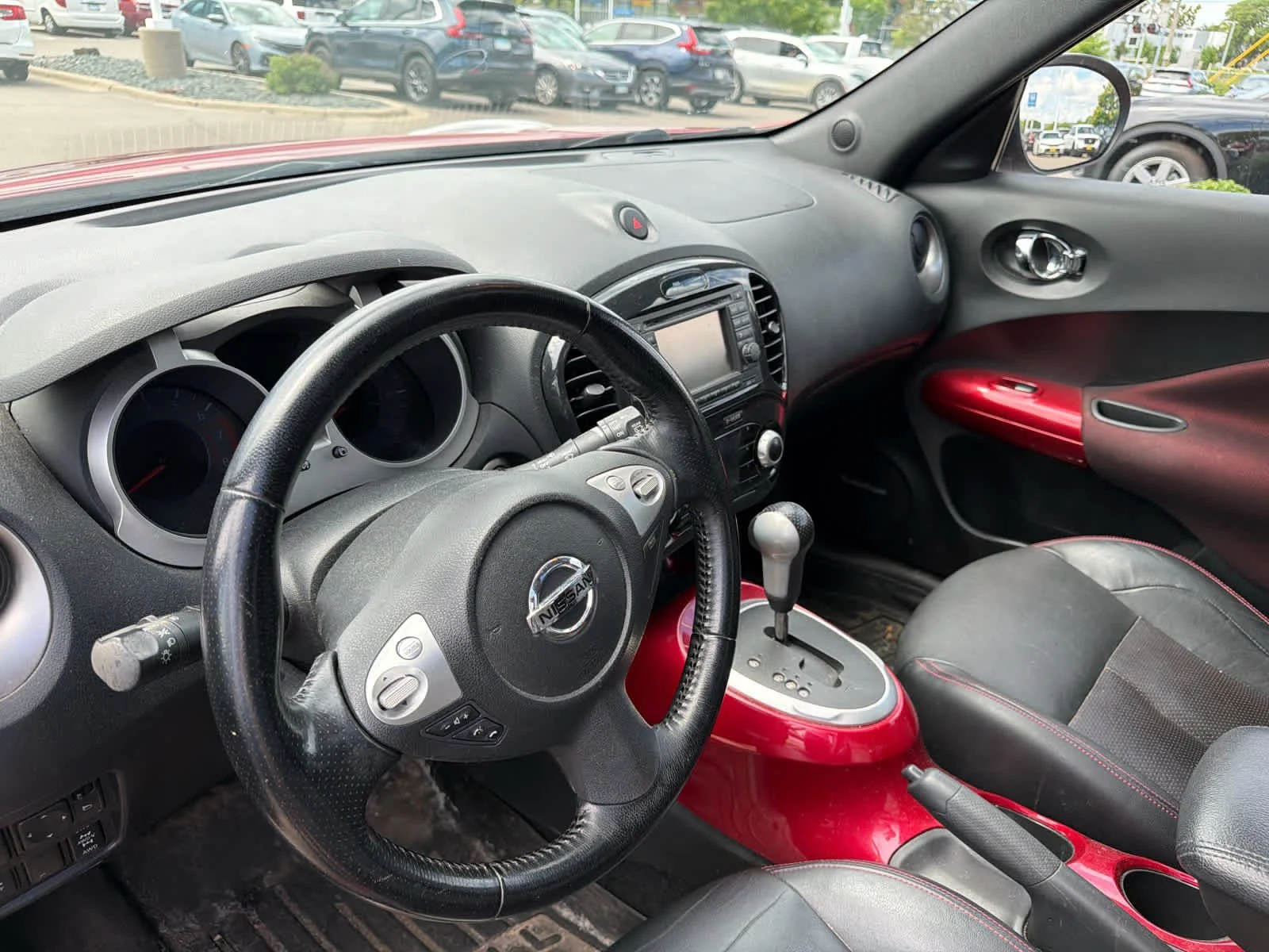 Used 2013 Cayenne Red Nissan SL image 9